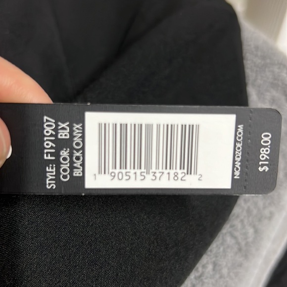 Nic and Zoe stretchy black dress - Picture 7 of 7